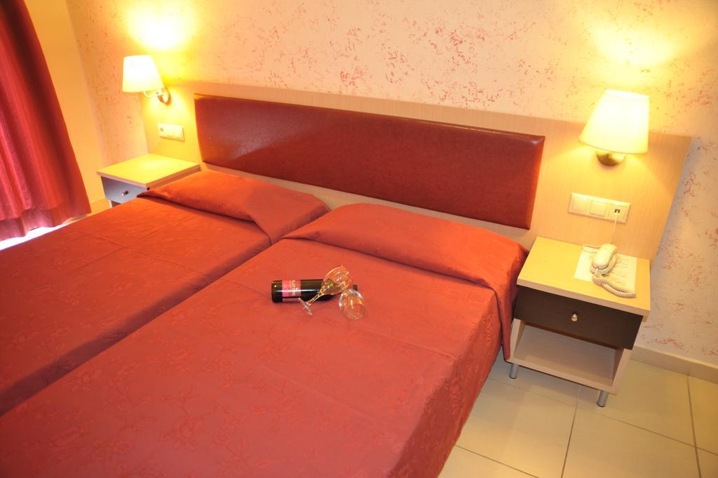 Anseli Hotel Kremasti  Luaran gambar