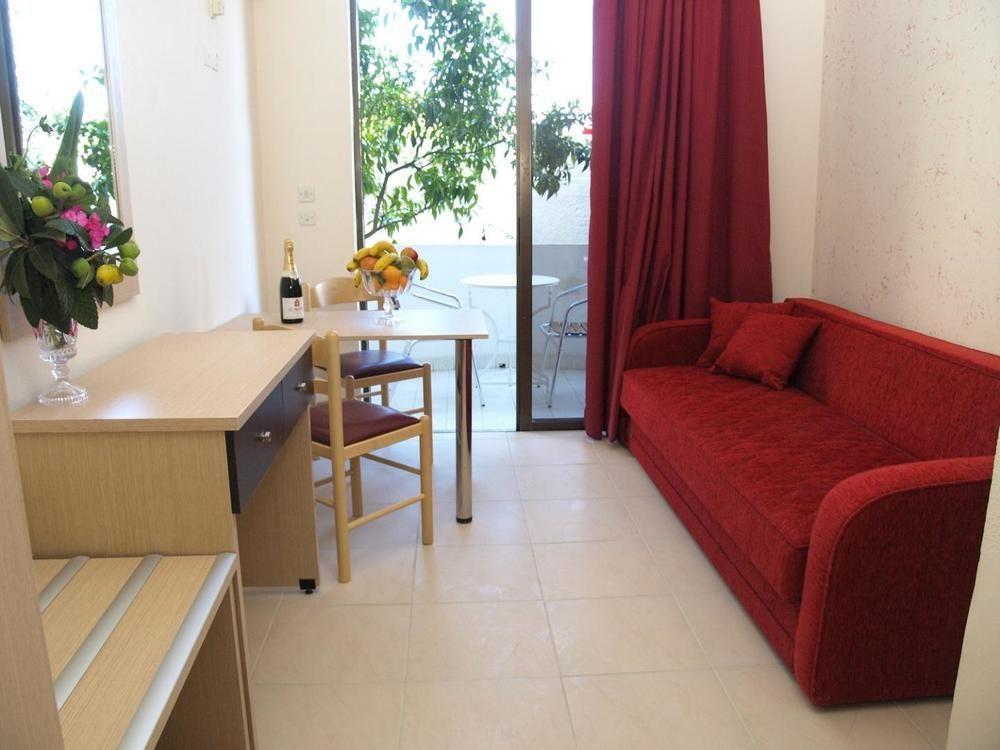 Anseli Hotel Kremasti  Luaran gambar